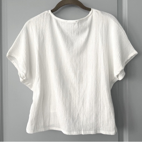 Zara White Textured V-Neck Blouse - Picture 2 of 3